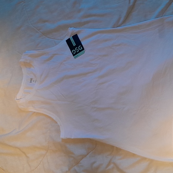 (3) DSG WOMENS MOVEMENT  TANK TOPS - Sz M - Picture 3 of 6